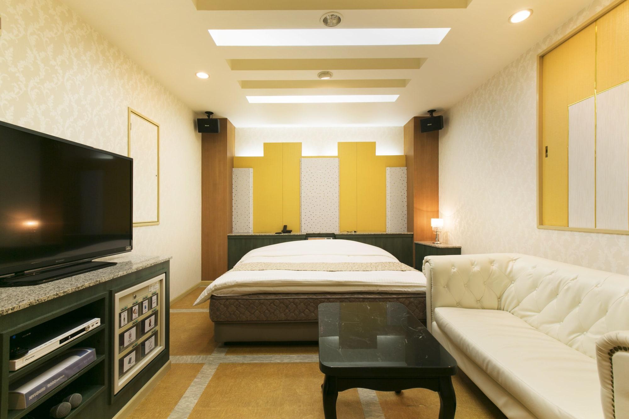 Hotel Atlantis Toyonaka (Adults Only) Bagian luar foto