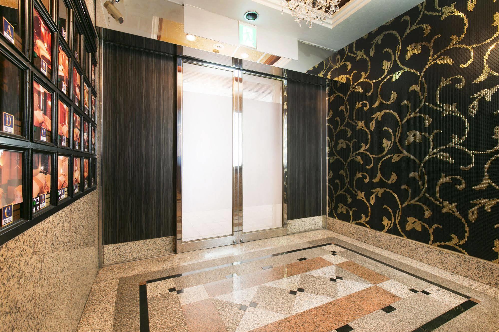 Hotel Atlantis Toyonaka (Adults Only) Bagian luar foto
