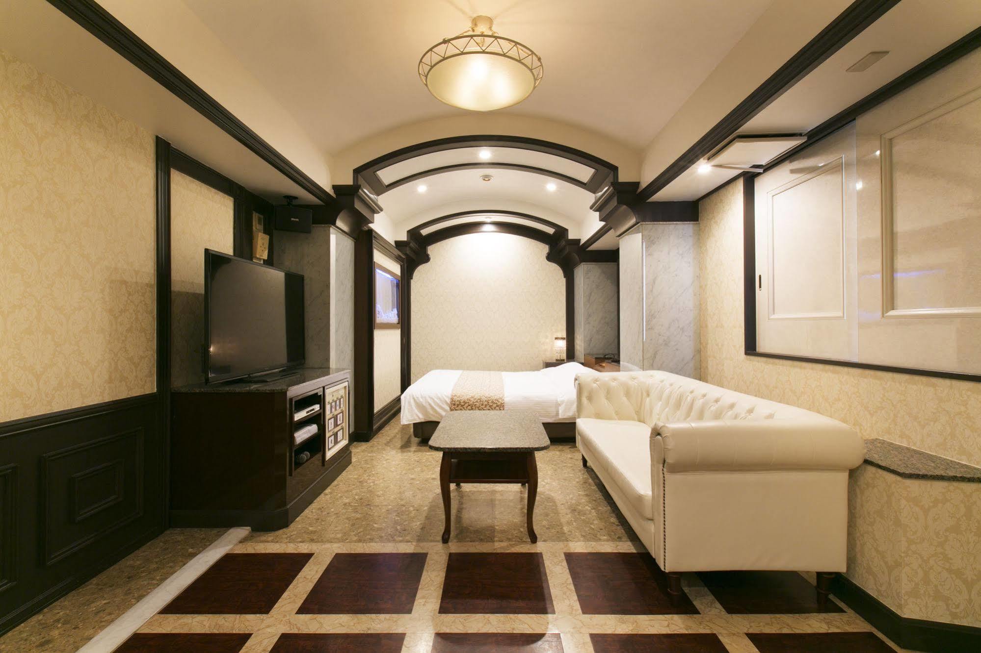 Hotel Atlantis Toyonaka (Adults Only) Bagian luar foto