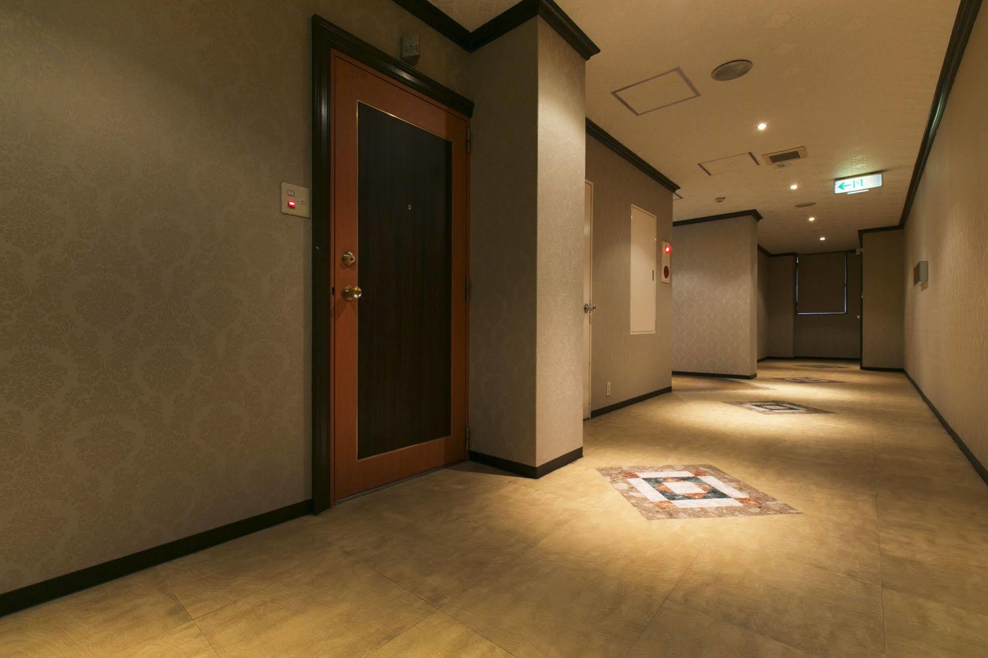 Hotel Atlantis Toyonaka (Adults Only) Bagian luar foto
