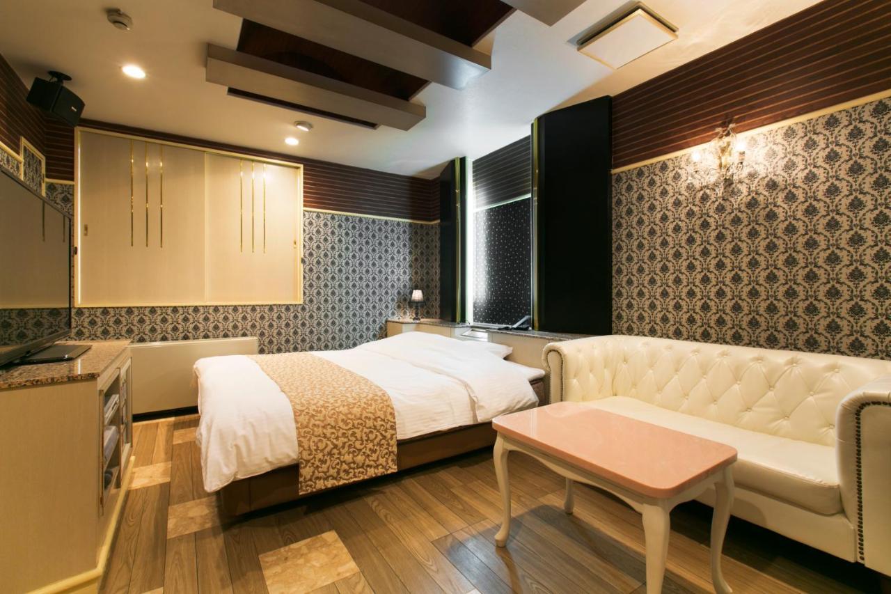 Hotel Atlantis Toyonaka (Adults Only) Bagian luar foto