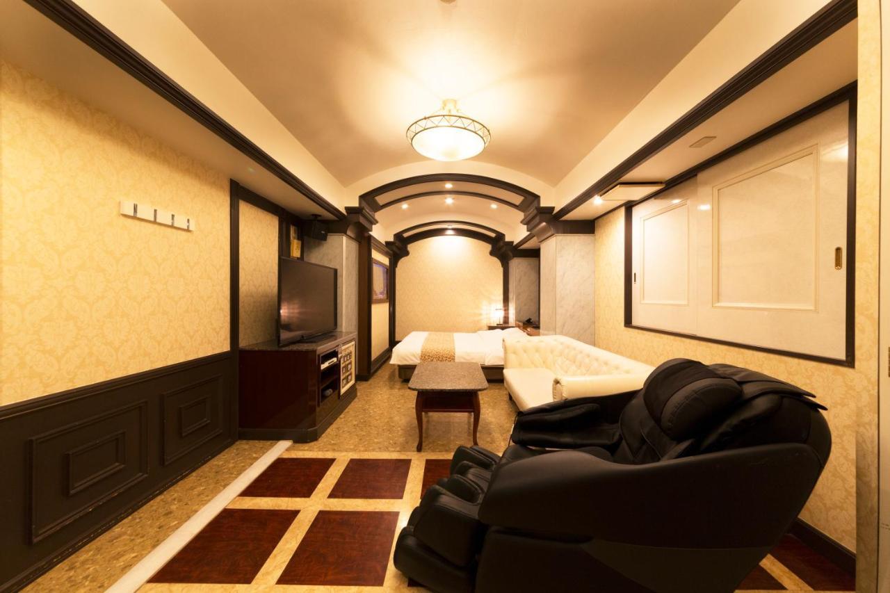 Hotel Atlantis Toyonaka (Adults Only) Bagian luar foto